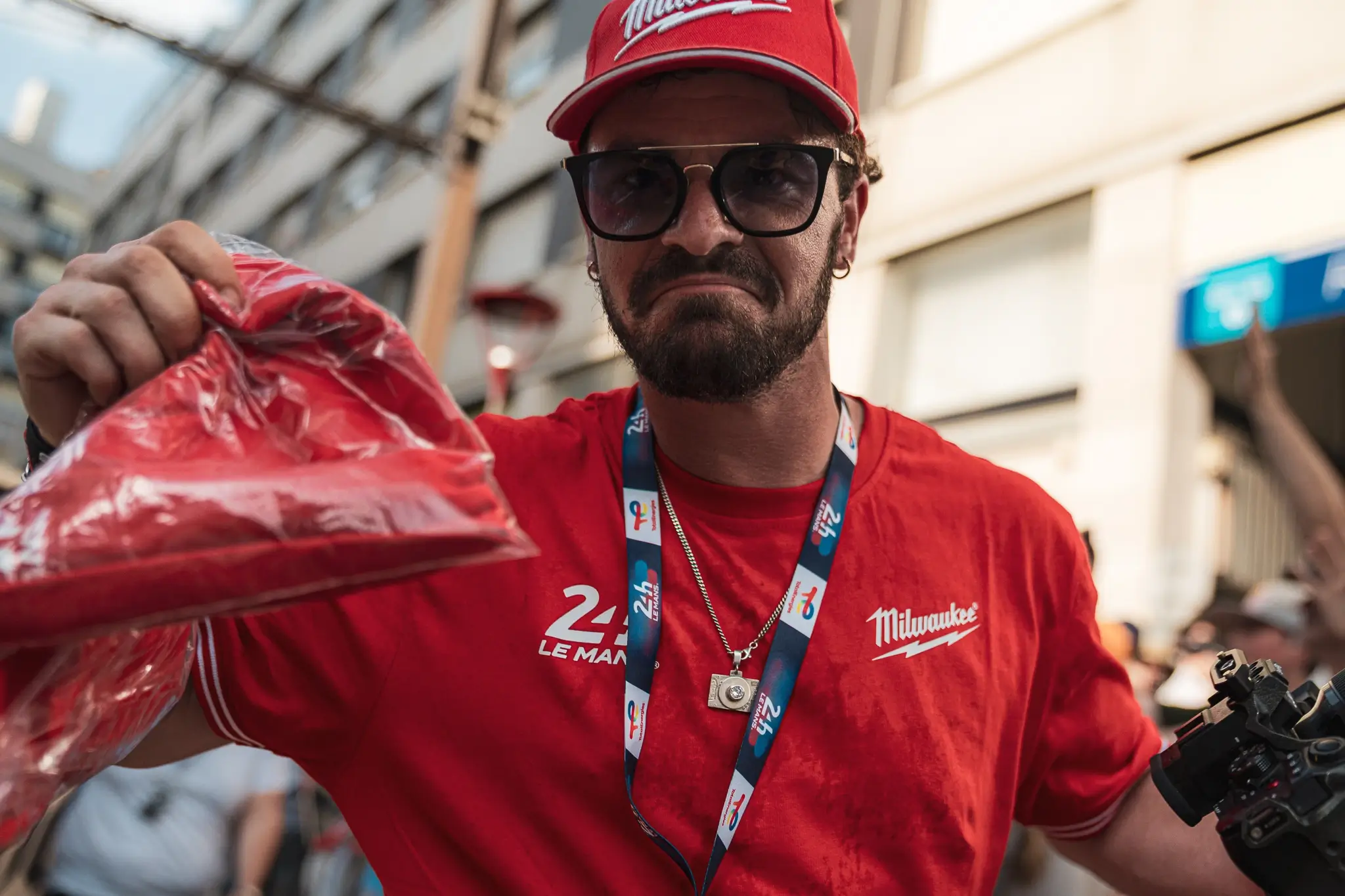 24h du mans parade des pilotes 2025 shiftech milwaukee 98 2048