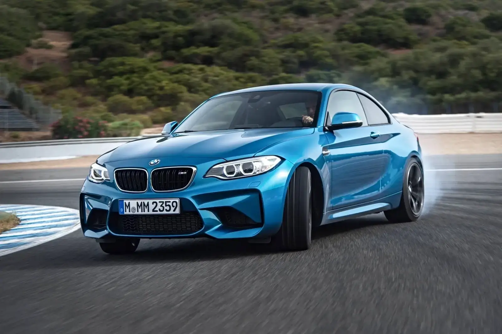 Comparatif entre la bmw m235i et la m2 par shiftech