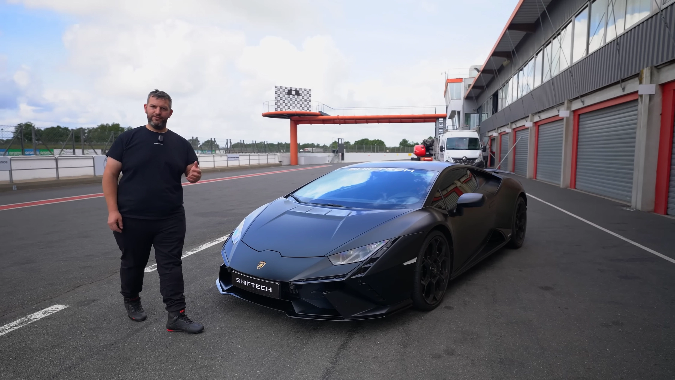 Comparatif moteur atmospheriques v10 v8 flat 6 val de vienne 3 2250