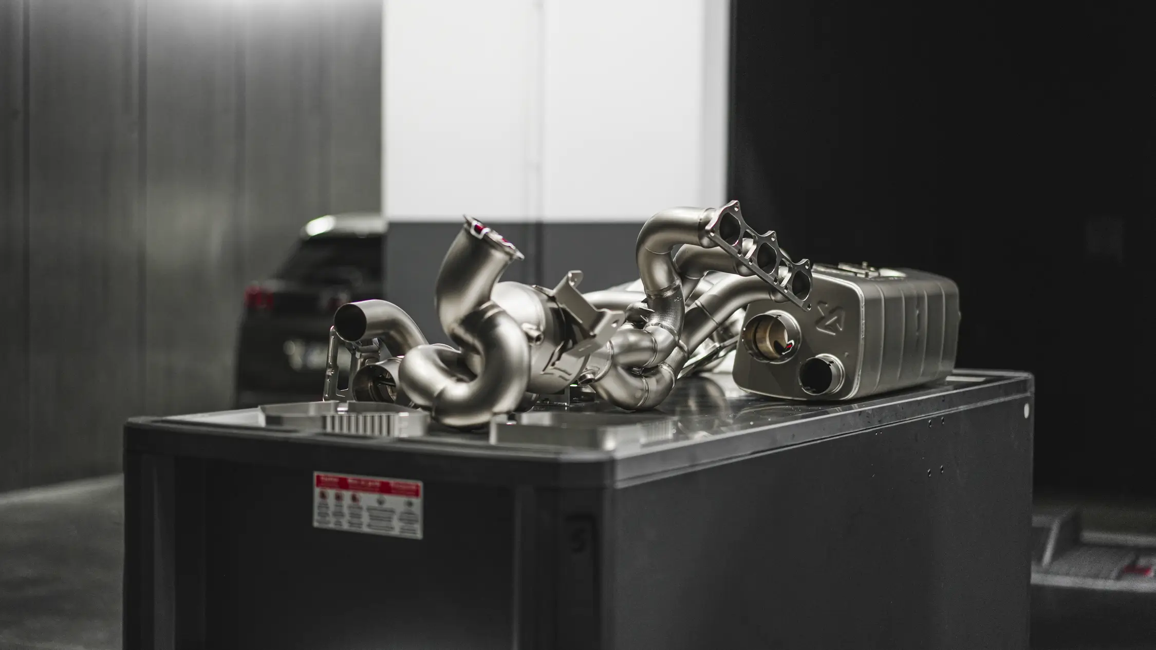 Echappement akrapovic collecteurs porsche 992 gt3 stage 2 00013