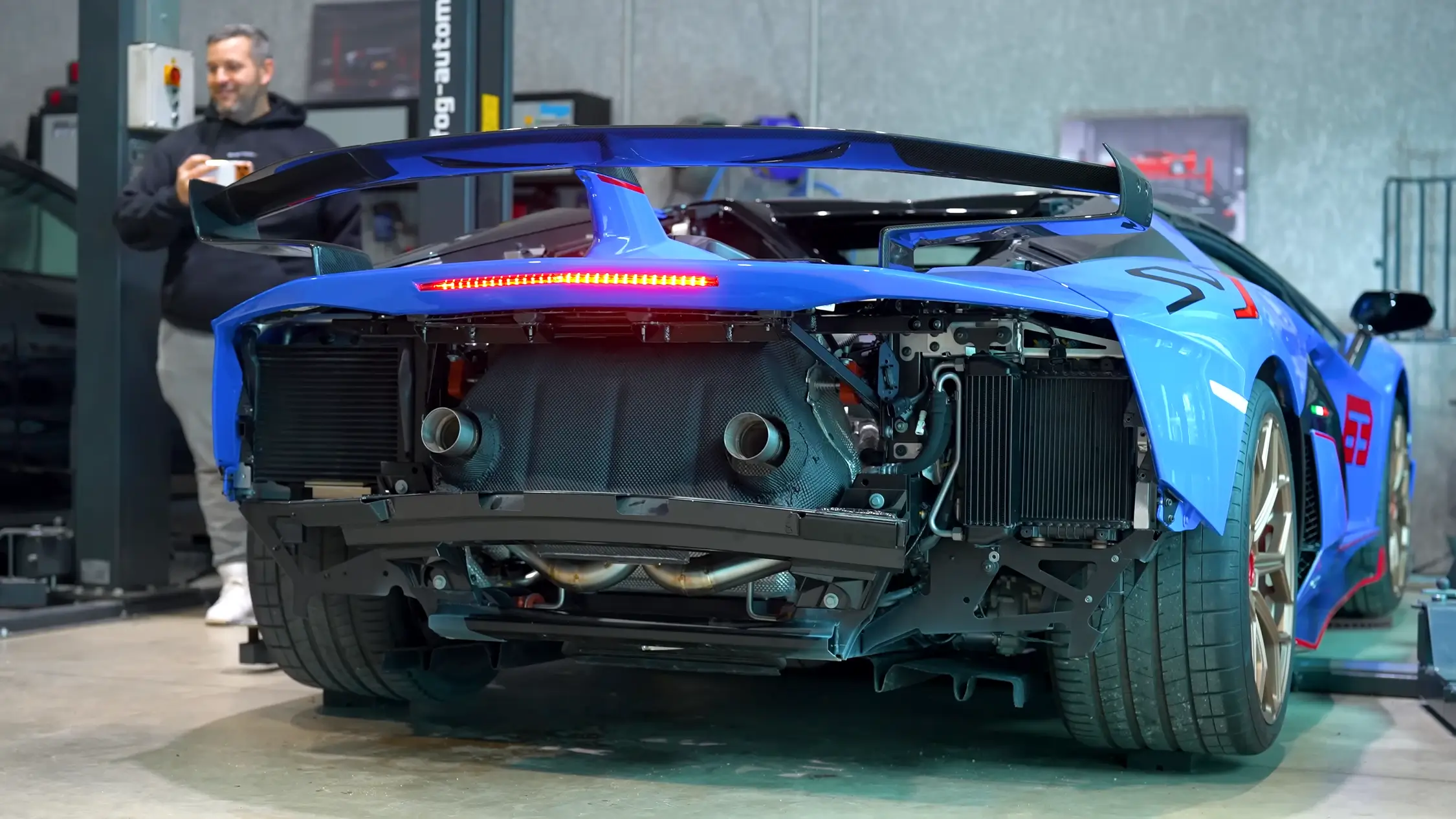 Echappement gintani lamborghini aventador svj v12 sound exhaust preparation shiftech 7