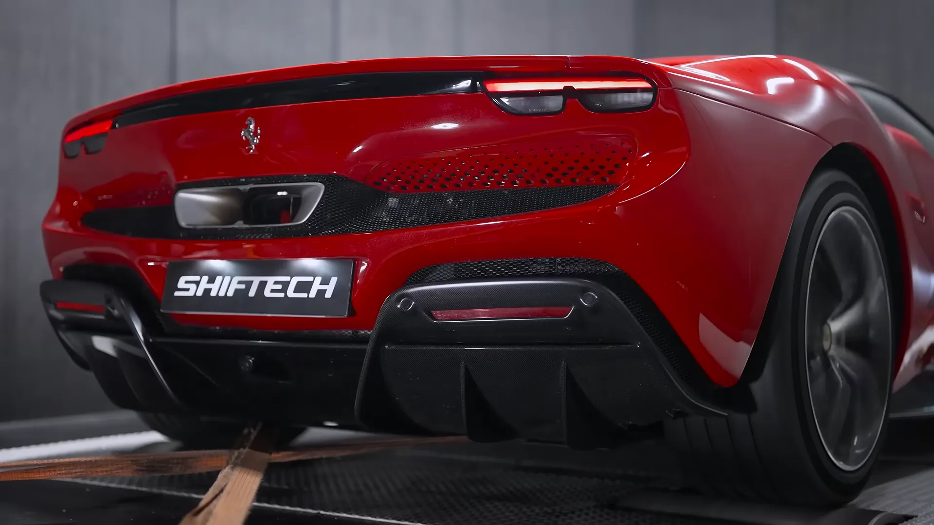 Ferrari 296 gtb 2022 reprogrammation moteur stage 1 shiftech 2026 13 1920