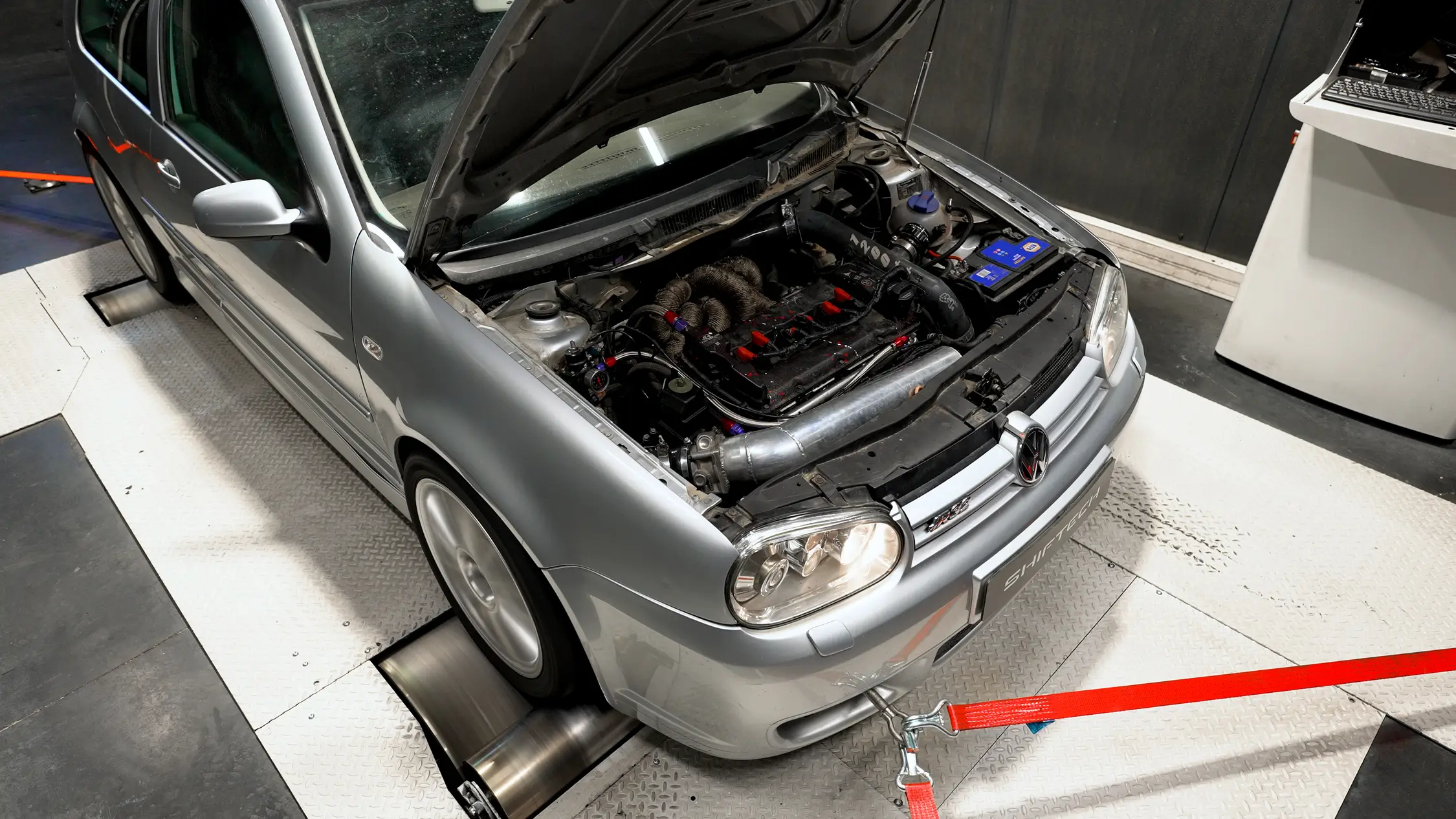 Golf iv r32 1000 chevaux medo shiftech reprogrammation moteur 7 2250