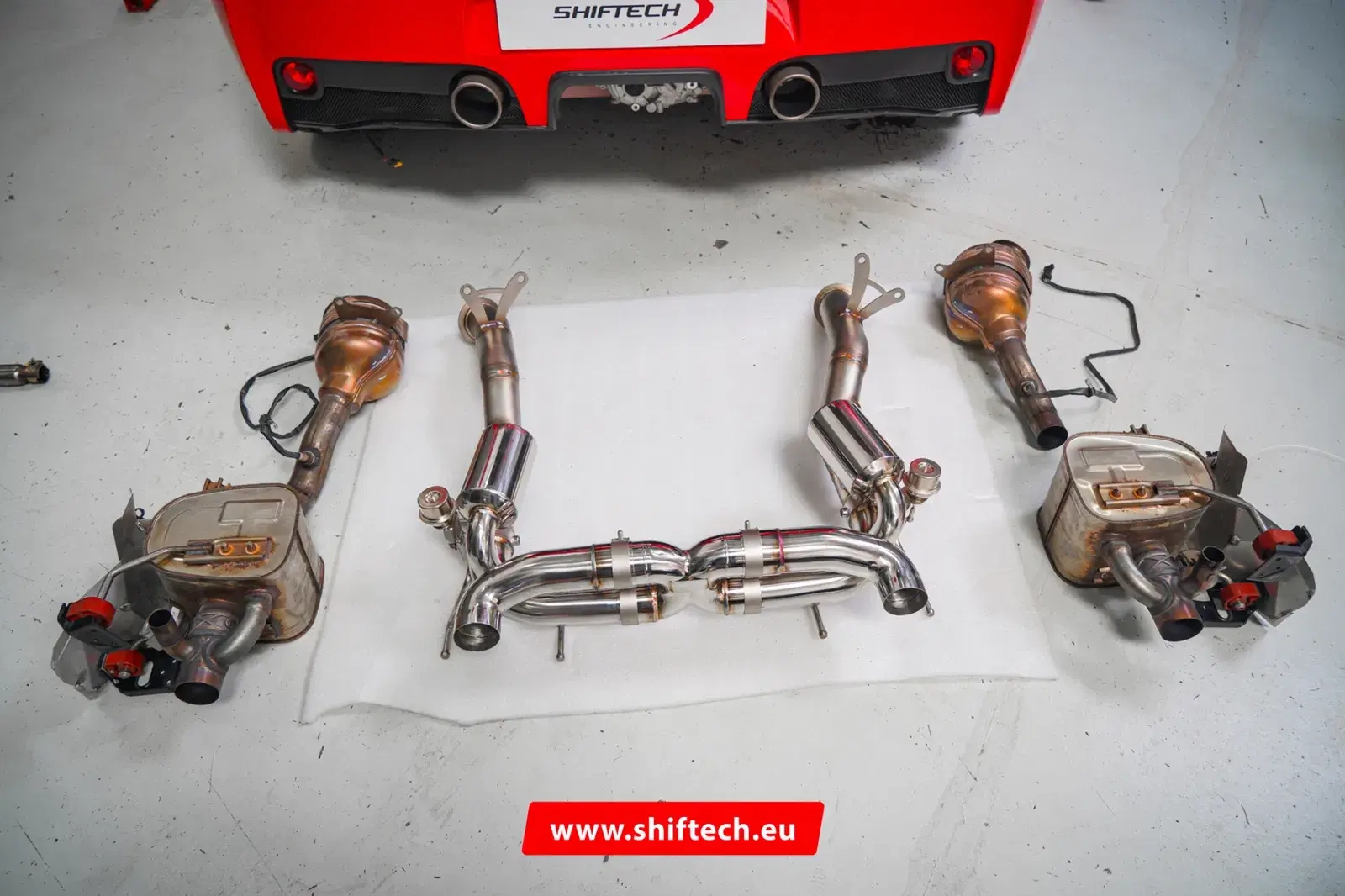 Installation echappement ipe preparation chassis ferrari 458 speciale shiftech 9 1697623087
