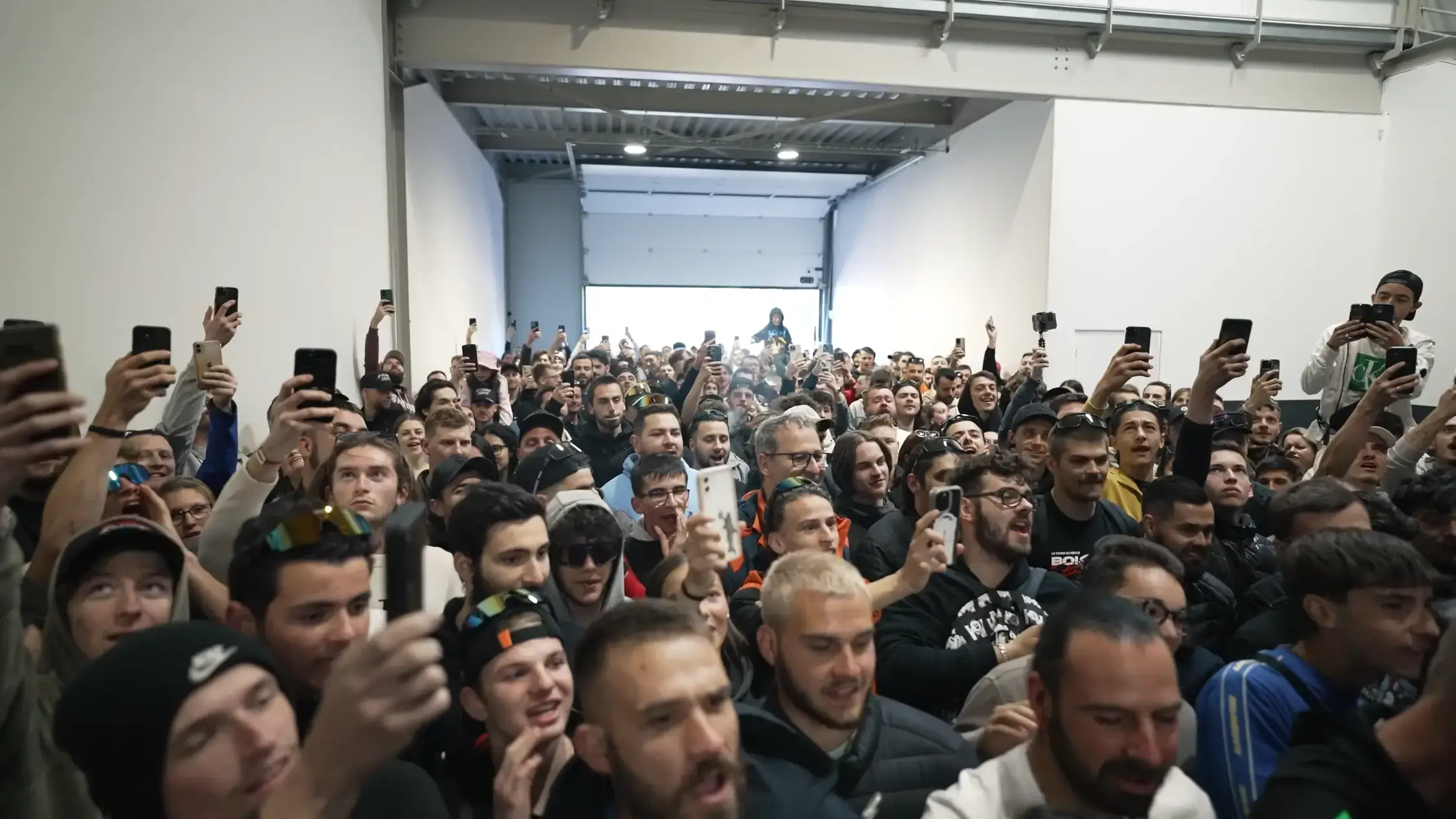 Laboiserie shiftech marseille boutique ephemere reprogrammation moteur 10 2250