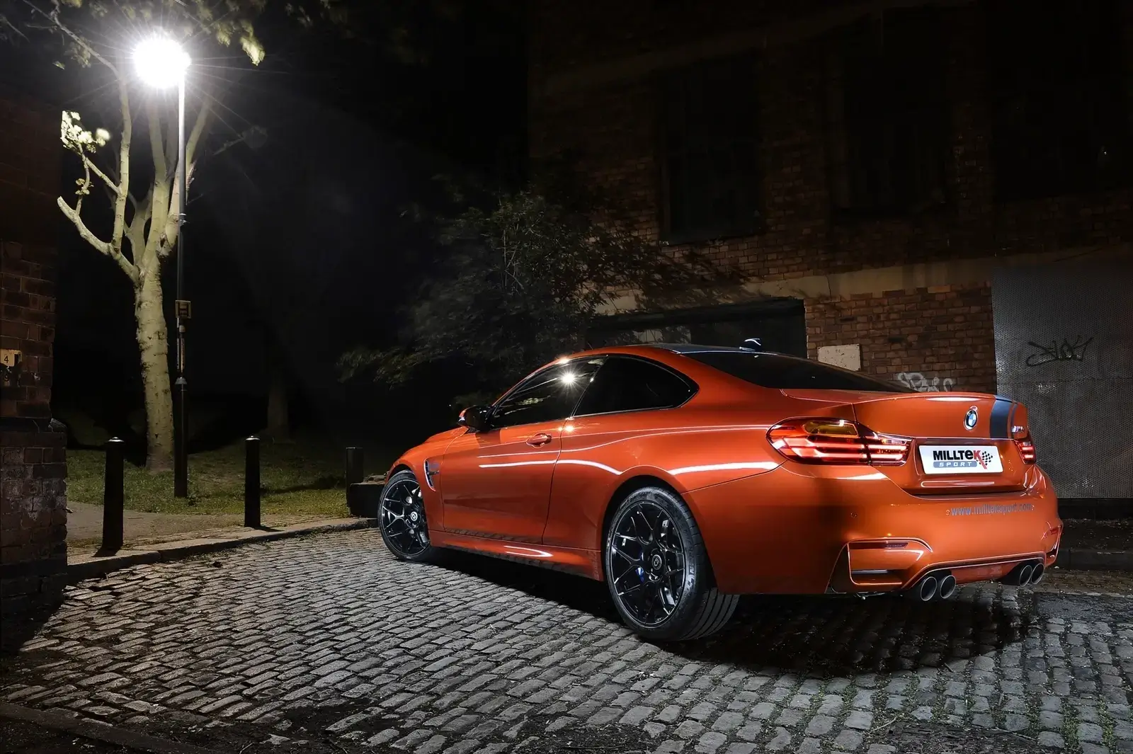 Milltek piece performance echappement bmw m4 shiftech 8 1697462160