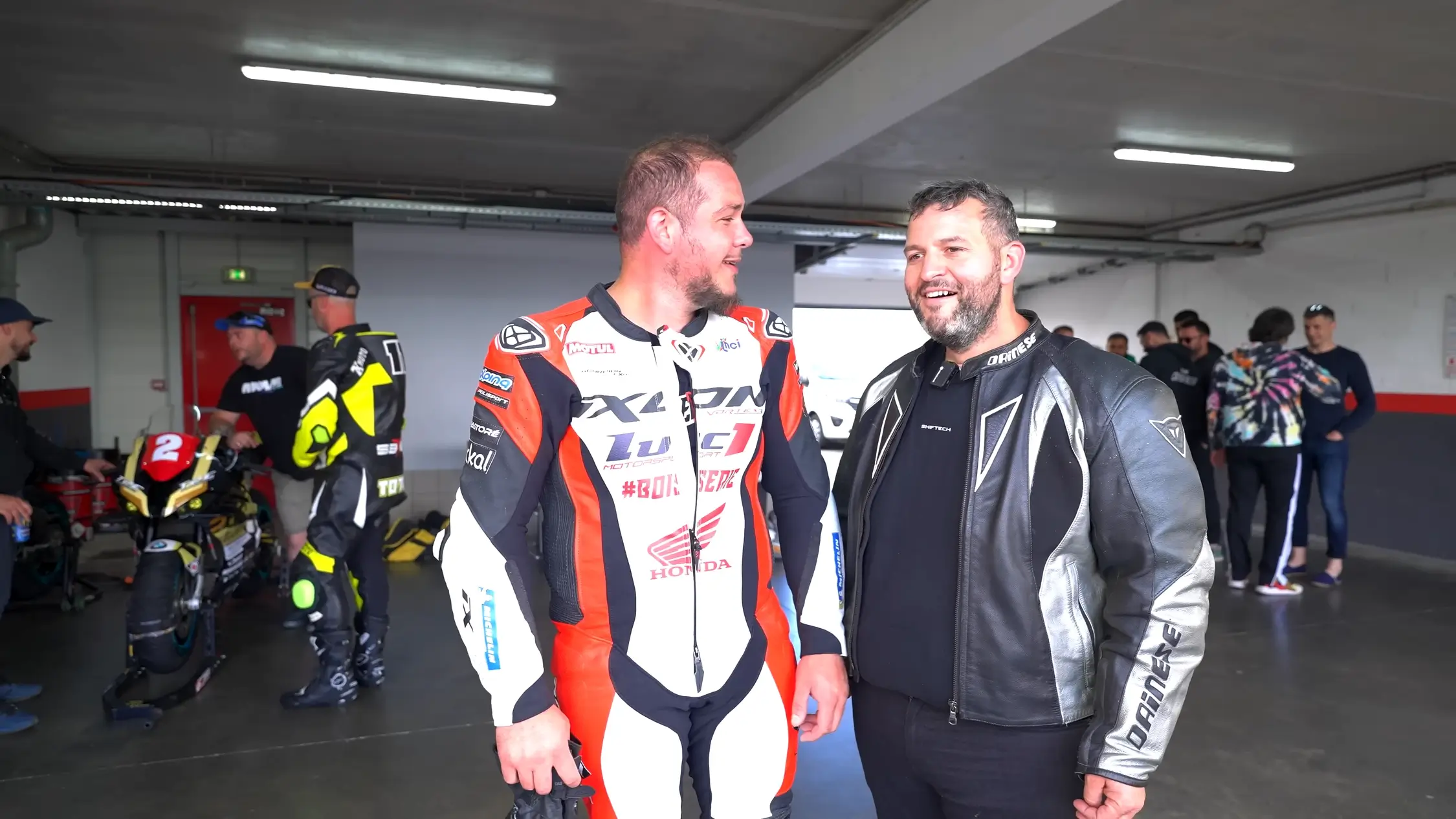 Pieces performance echappement akrapovic ducati panigale v4s p2 shfitech 5 2250