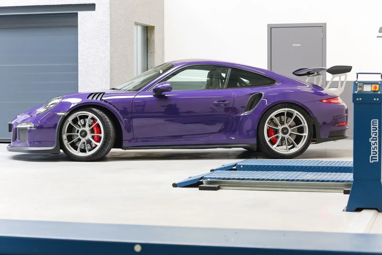 Porsche 911 reprogrammation moteur echappement ipe installation shiftech 3