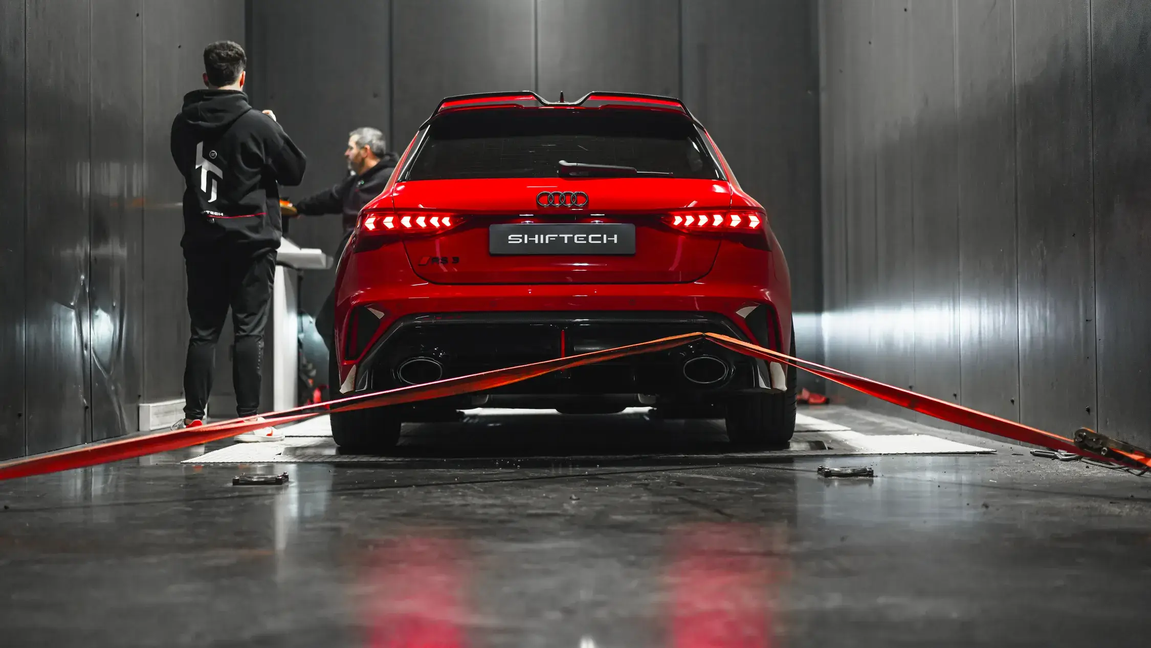 Preparation stage 2 audi rs3 8y admission echangeur akrapovic pieces performance shiftech 31 2250