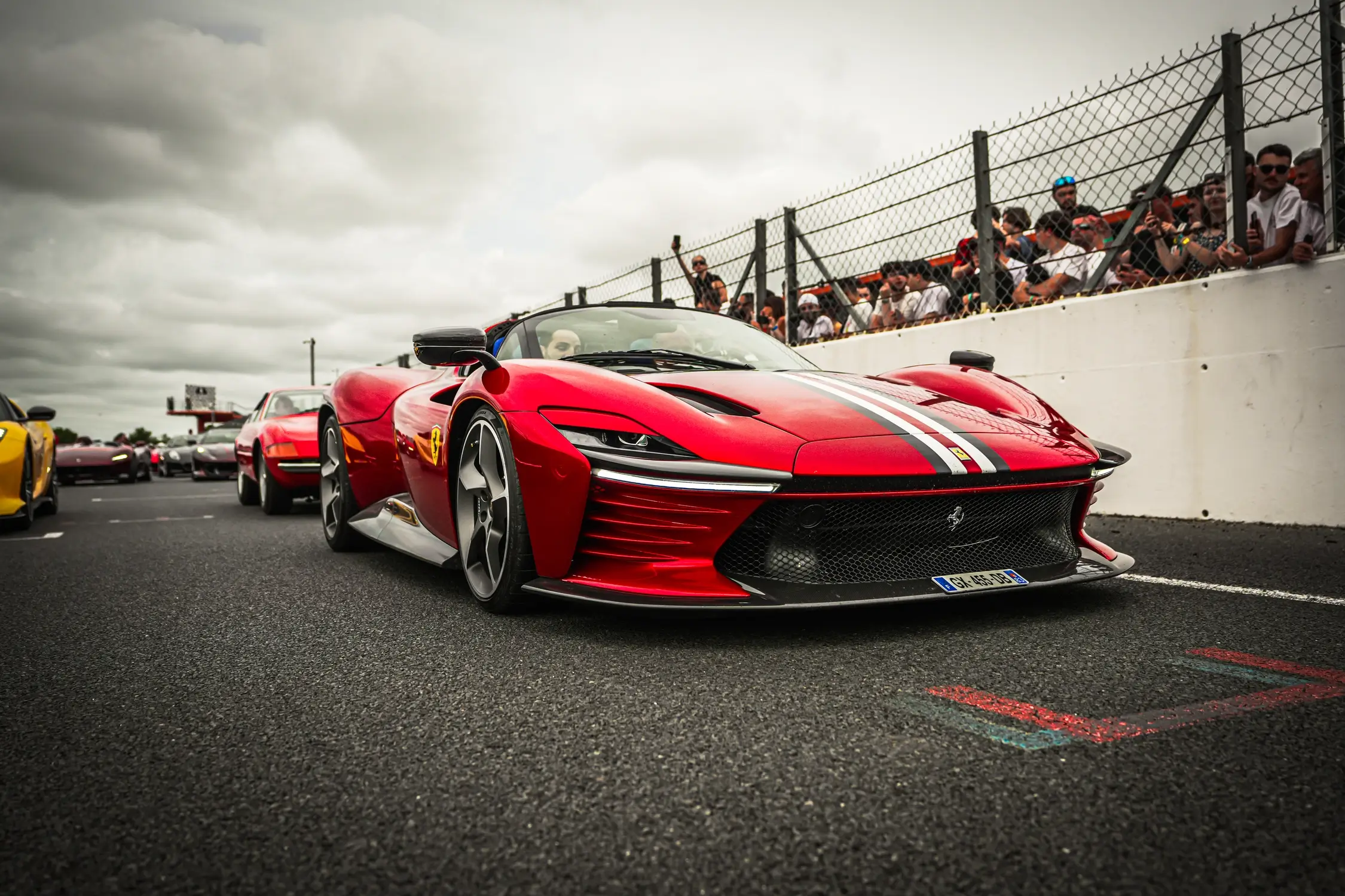 Shiftech 500 ferrari contre le cancer sport et collection 2025 12 2250