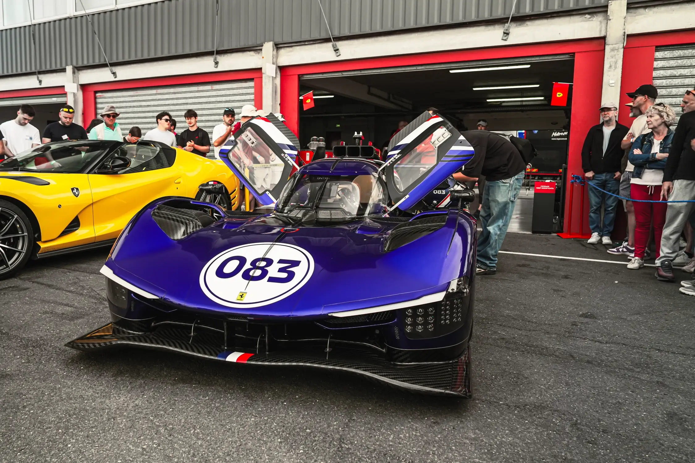 Shiftech 500 ferrari contre le cancer sport et collection 2025 24 2250