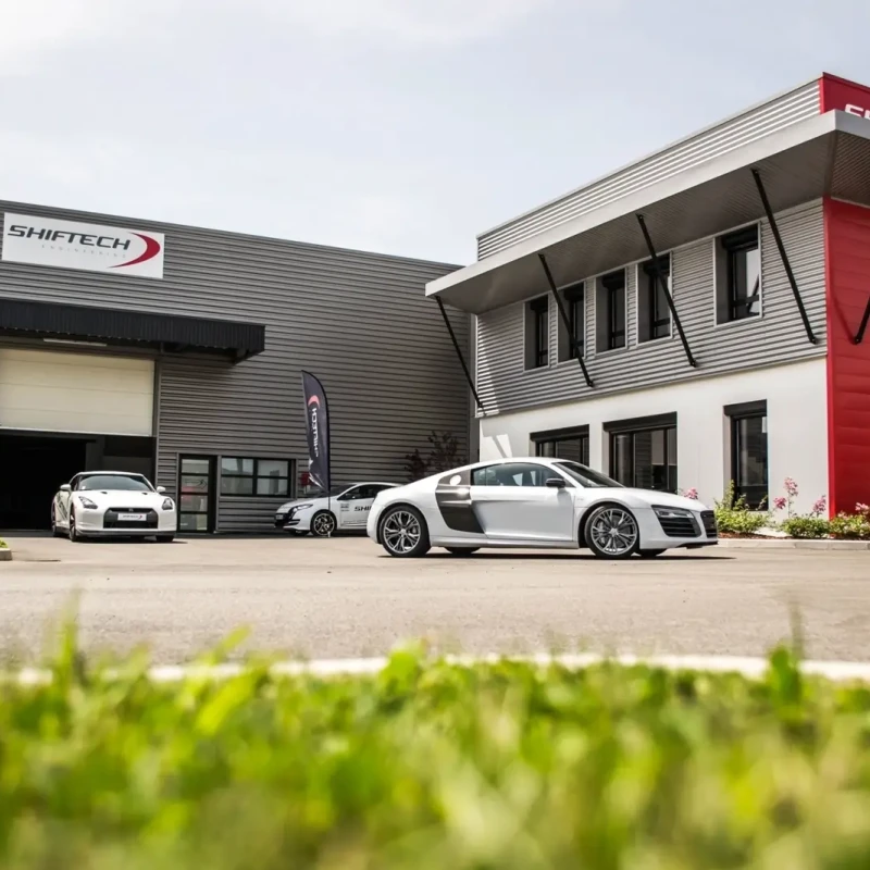 Reprogrammation moteur d'une audi r8 v10+ et pose d'une ligne complète armytrix par shiftech